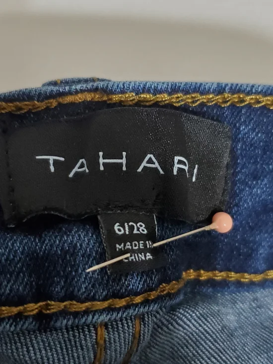 Tahari Kelly Classic Skinny Dark Wash Blue Jeans Women's Size 6 - Picture 7 of 9